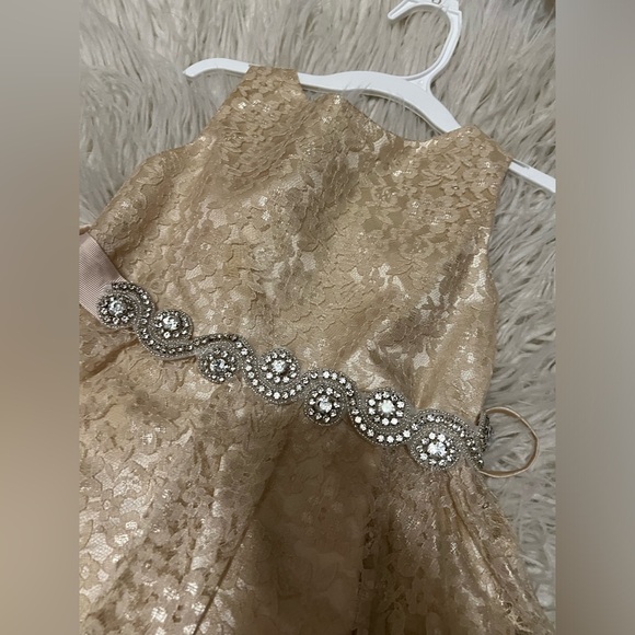 Girls Lace High/Low dress - Picture 3 of 4